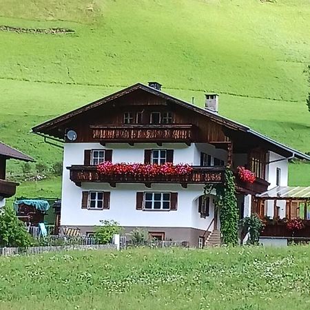 Bed and Breakfast Haus Mesner Innervillgraten Exterior foto